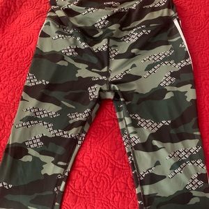 Adoreable Camo Bebe Yoga Pants